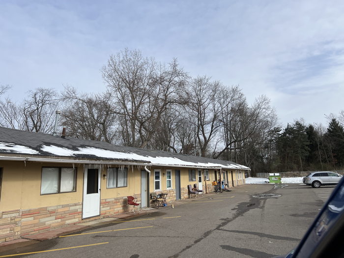 Bissey Motel